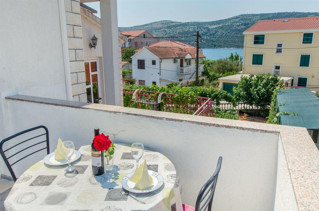 Apartments Mala Dalmacija Poljica  Extérieur photo